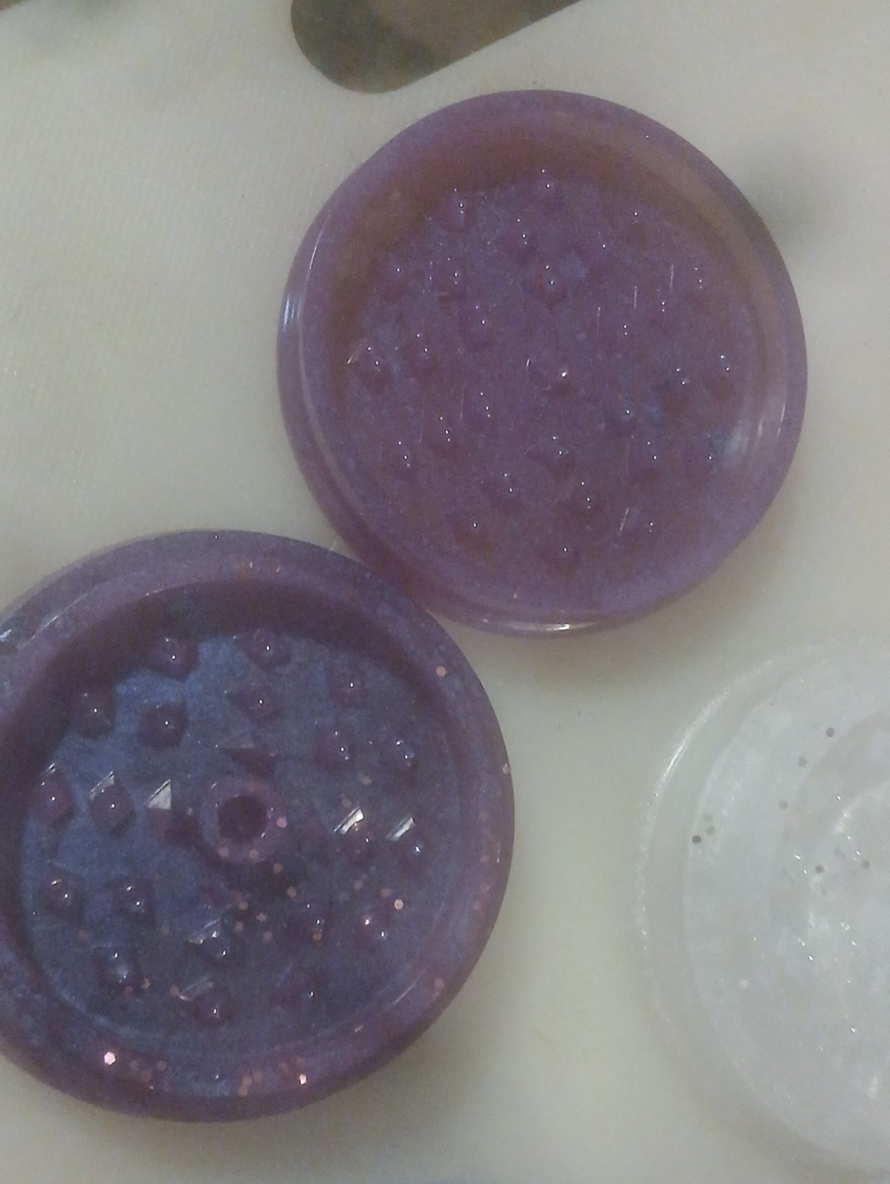 Resin Grinders - Picture 2 of 2